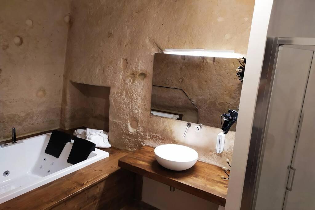 Fornaci 46 Sassi Con Idromassaggio Villa Matera Exterior foto
